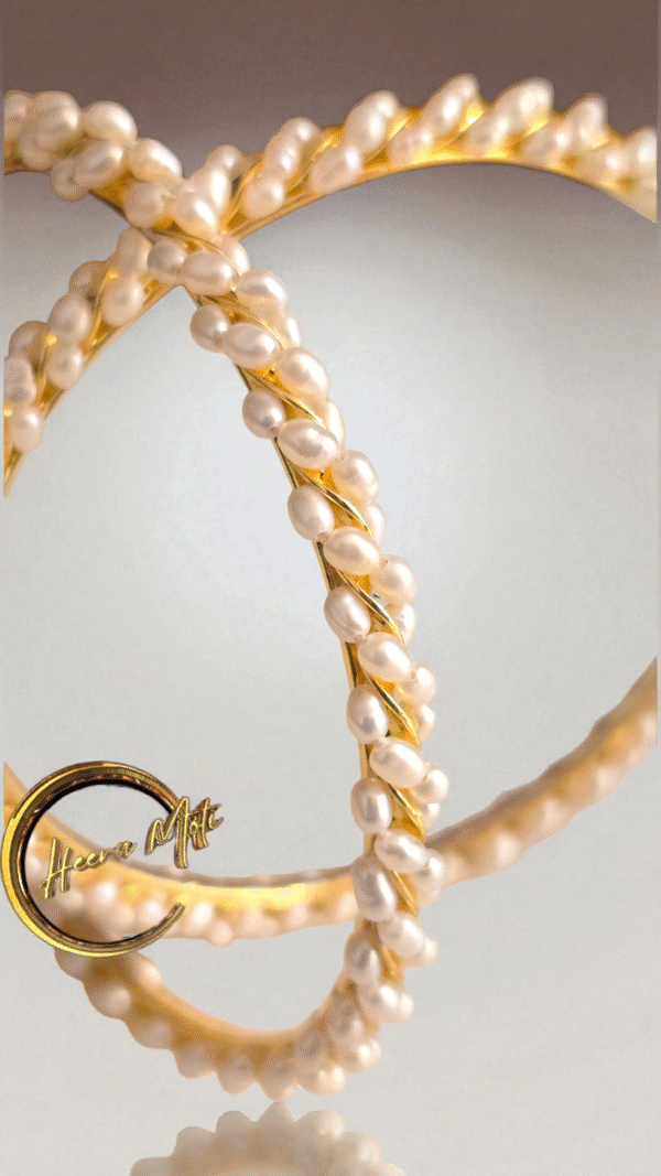 Small rice Pearl Bangles - Image 3